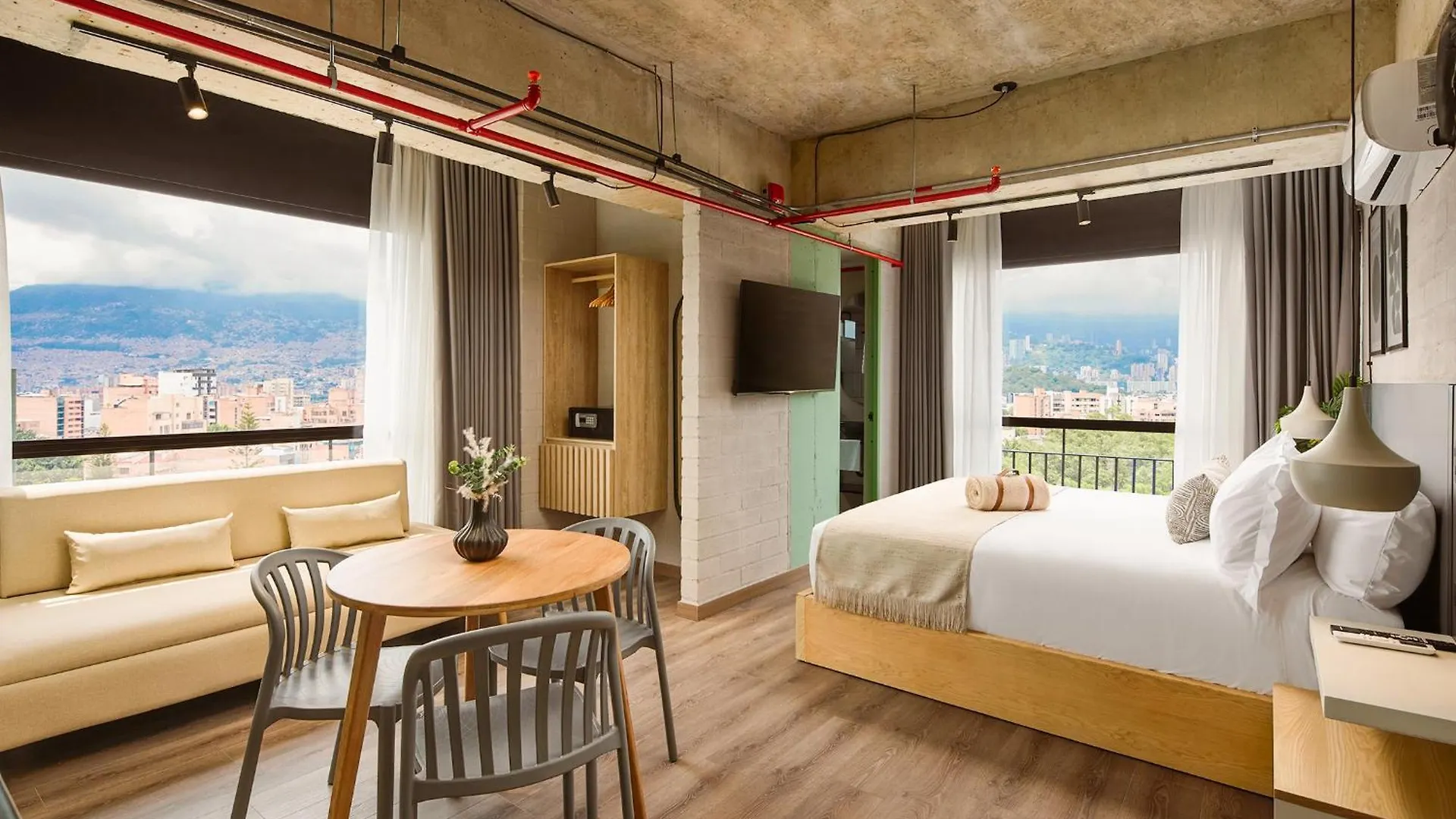 ****  Urbit Social Lofts Hotel Medellin Colombia
